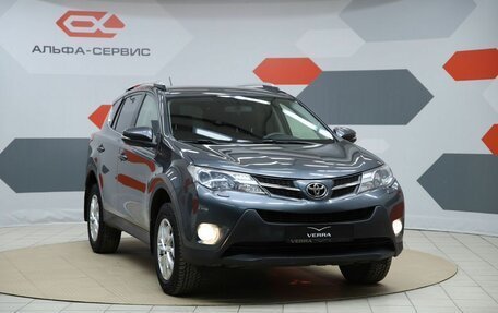 Toyota RAV4, 2015 год, 1 900 000 рублей, 3 фотография
