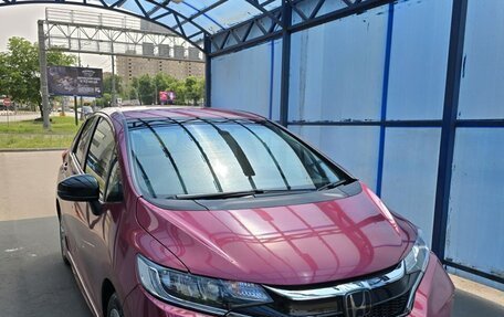 Honda Fit III, 2018 год, 1 570 000 рублей, 1 фотография