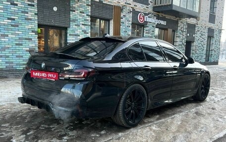 BMW 5 серия, 2011 год, 2 300 000 рублей, 2 фотография