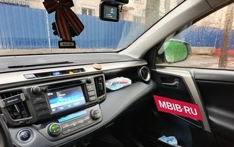 Toyota RAV4, 2015 год, 2 650 000 рублей, 3 фотография