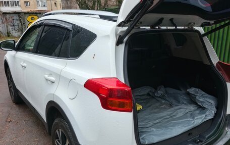 Toyota RAV4, 2015 год, 2 650 000 рублей, 12 фотография