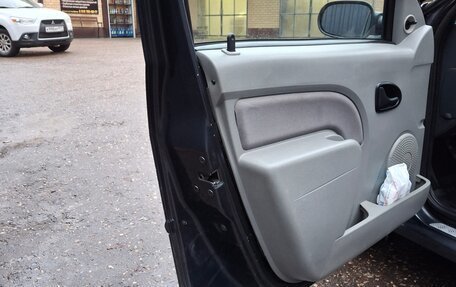 Renault Logan I, 2007 год, 329 000 рублей, 13 фотография