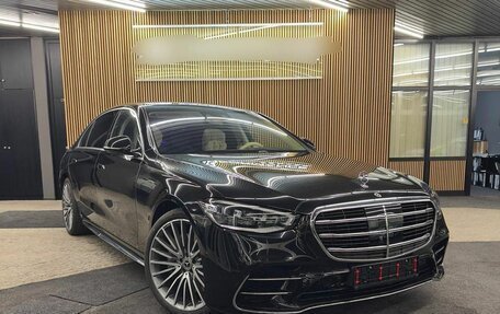 Mercedes-Benz S-Класс, 2025 год, 25 000 000 рублей, 2 фотография