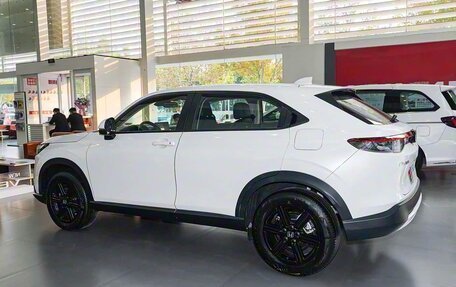 Honda Vezel, 2025 год, 2 090 000 рублей, 4 фотография