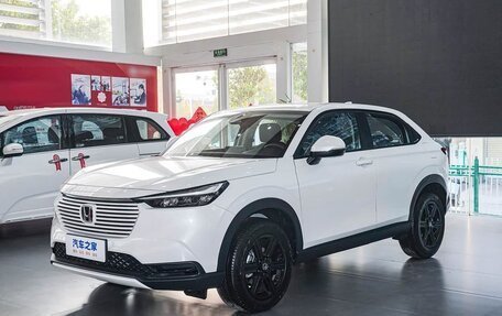 Honda Vezel, 2025 год, 2 090 000 рублей, 3 фотография