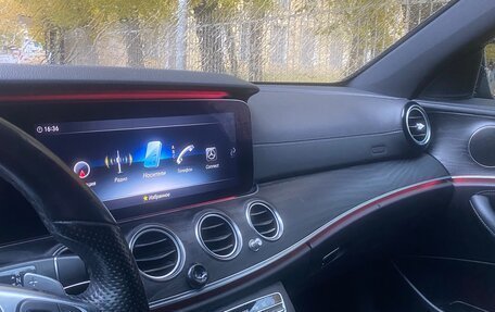 Mercedes-Benz E-Класс, 2018 год, 2 250 000 рублей, 9 фотография