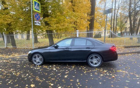 Mercedes-Benz E-Класс, 2018 год, 2 250 000 рублей, 22 фотография