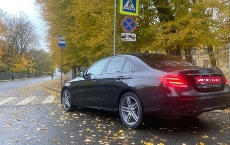 Mercedes-Benz E-Класс, 2018 год, 2 250 000 рублей, 17 фотография