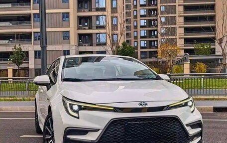 Toyota Corolla, 2025 год, 2 400 000 рублей, 2 фотография