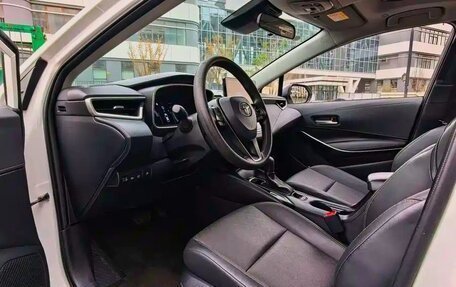 Toyota Corolla, 2025 год, 2 400 000 рублей, 10 фотография