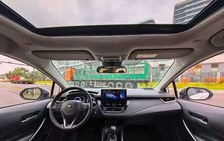 Toyota Corolla, 2025 год, 2 400 000 рублей, 14 фотография