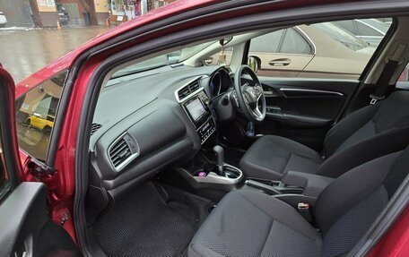 Honda Fit III, 2018 год, 1 570 000 рублей, 6 фотография