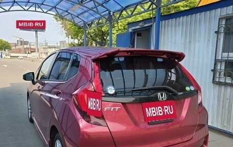 Honda Fit III, 2018 год, 1 570 000 рублей, 2 фотография