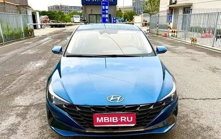 Hyundai Elantra, 2021 год, 1 070 000 рублей, 1 фотография