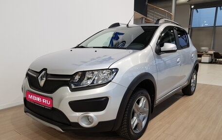 Renault Sandero II рестайлинг, 2016 год, 785 000 рублей, 1 фотография