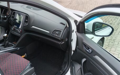 Renault Megane IV, 2018 год, 1 380 000 рублей, 7 фотография