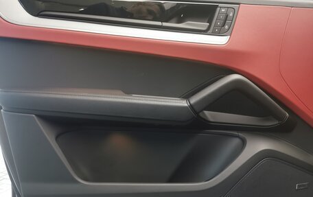 Porsche Cayenne III, 2025 год, 18 980 000 рублей, 7 фотография