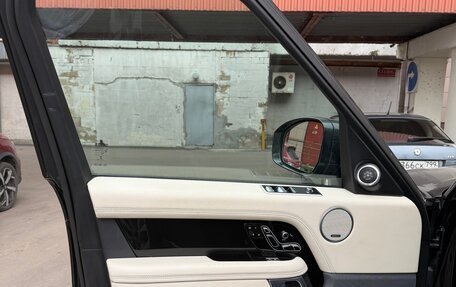 Land Rover Range Rover IV рестайлинг, 2018 год, 5 500 000 рублей, 13 фотография