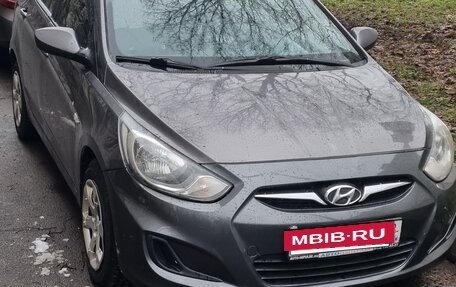 Hyundai Solaris II рестайлинг, 2012 год, 530 000 рублей, 8 фотография