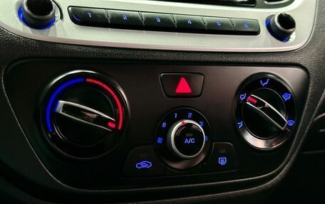 Hyundai Solaris II рестайлинг, 2018 год, 765 000 рублей, 19 фотография