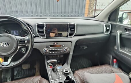 KIA Sportage IV рестайлинг, 2017 год, 2 050 000 рублей, 9 фотография