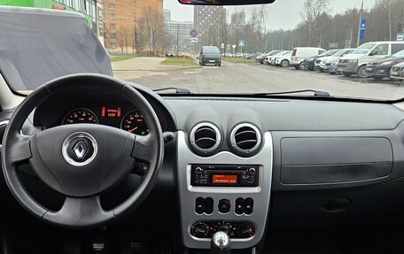 Renault Sandero I, 2013 год, 900 000 рублей, 10 фотография