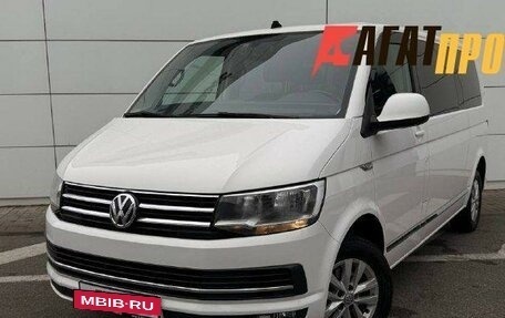 Volkswagen Caravelle T6 рестайлинг, 2017 год, 2 980 000 рублей, 3 фотография