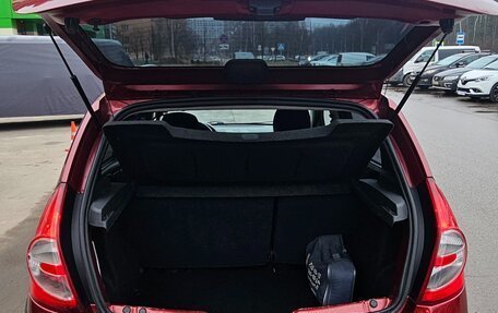 Renault Sandero I, 2013 год, 900 000 рублей, 15 фотография