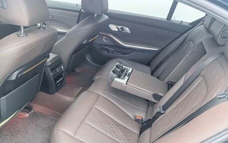 BMW 3 серия, 2022 год, 3 200 000 рублей, 10 фотография