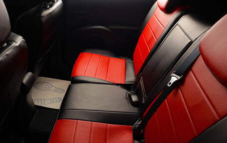 Mitsubishi Outlander III рестайлинг 3, 2011 год, 1 159 000 рублей, 9 фотография