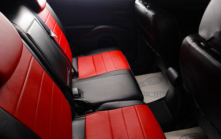 Mitsubishi Outlander III рестайлинг 3, 2011 год, 1 159 000 рублей, 10 фотография