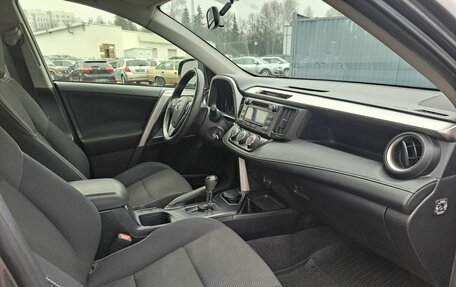 Toyota RAV4, 2015 год, 2 019 000 рублей, 13 фотография