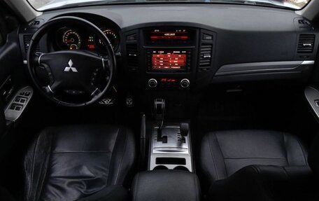 Mitsubishi Pajero IV, 2011 год, 2 150 000 рублей, 12 фотография