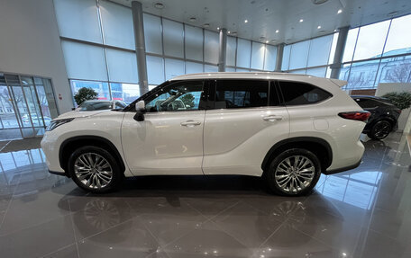 Toyota Highlander, 2025 год, 5 999 000 рублей, 8 фотография