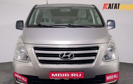 Hyundai H-1 II рестайлинг, 2013 год, 1 770 000 рублей, 2 фотография