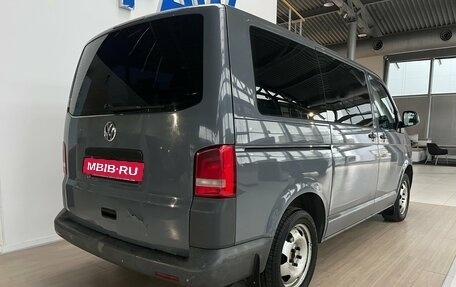 Volkswagen Caravelle T5, 2011 год, 1 490 000 рублей, 2 фотография