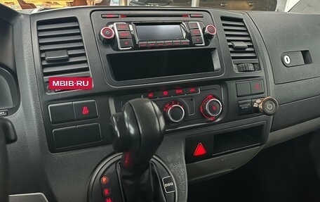 Volkswagen Caravelle T5, 2011 год, 1 490 000 рублей, 16 фотография