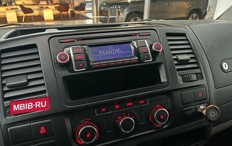 Volkswagen Caravelle T5, 2011 год, 1 490 000 рублей, 18 фотография