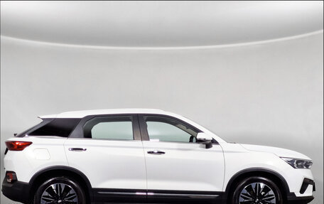 FAW Bestune T77, 2024 год, 2 099 000 рублей, 3 фотография