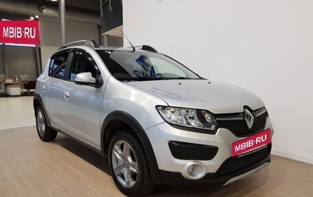 Renault Sandero II рестайлинг, 2016 год, 785 000 рублей, 3 фотография