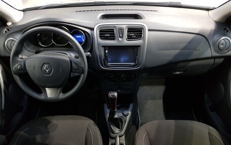 Renault Sandero II рестайлинг, 2016 год, 785 000 рублей, 23 фотография