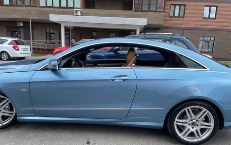 Mercedes-Benz E-Класс, 2012 год, 1 600 000 рублей, 9 фотография