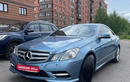 Mercedes-Benz E-Класс, 2012 год, 1 600 000 рублей, 4 фотография