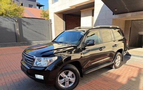 Toyota Land Cruiser 200, 2011 год, 3 700 000 рублей, 2 фотография