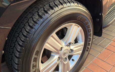 Toyota Land Cruiser 200, 2011 год, 3 700 000 рублей, 3 фотография