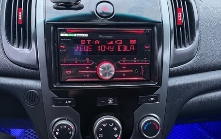 KIA Cerato III, 2010 год, 700 000 рублей, 26 фотография