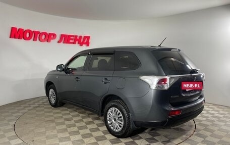 Mitsubishi Outlander III рестайлинг 3, 2014 год, 1 399 000 рублей, 6 фотография