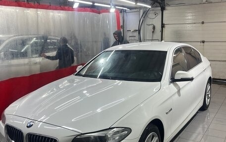 BMW 5 серия, 2015 год, 2 150 000 рублей, 2 фотография