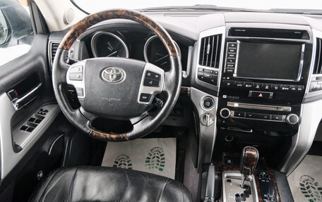 Toyota Land Cruiser 200, 2013 год, 3 499 000 рублей, 10 фотография