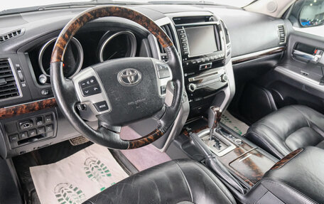 Toyota Land Cruiser 200, 2013 год, 3 499 000 рублей, 9 фотография